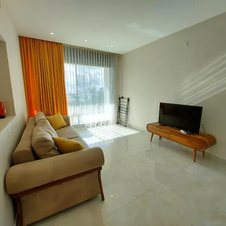 Konak Tower Apartment 27 阿拉尼亚